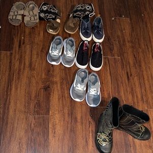 Boys shoes